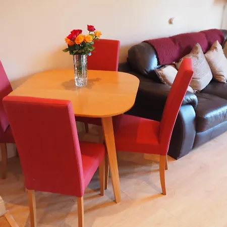 Beautiful 2-bed In